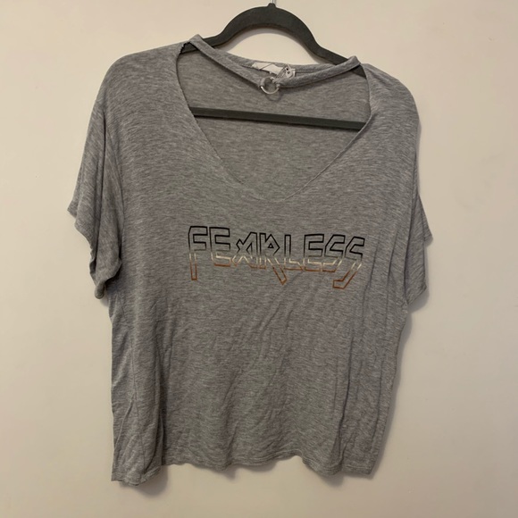 Grey V-neck shirt - Picture 2 of 2